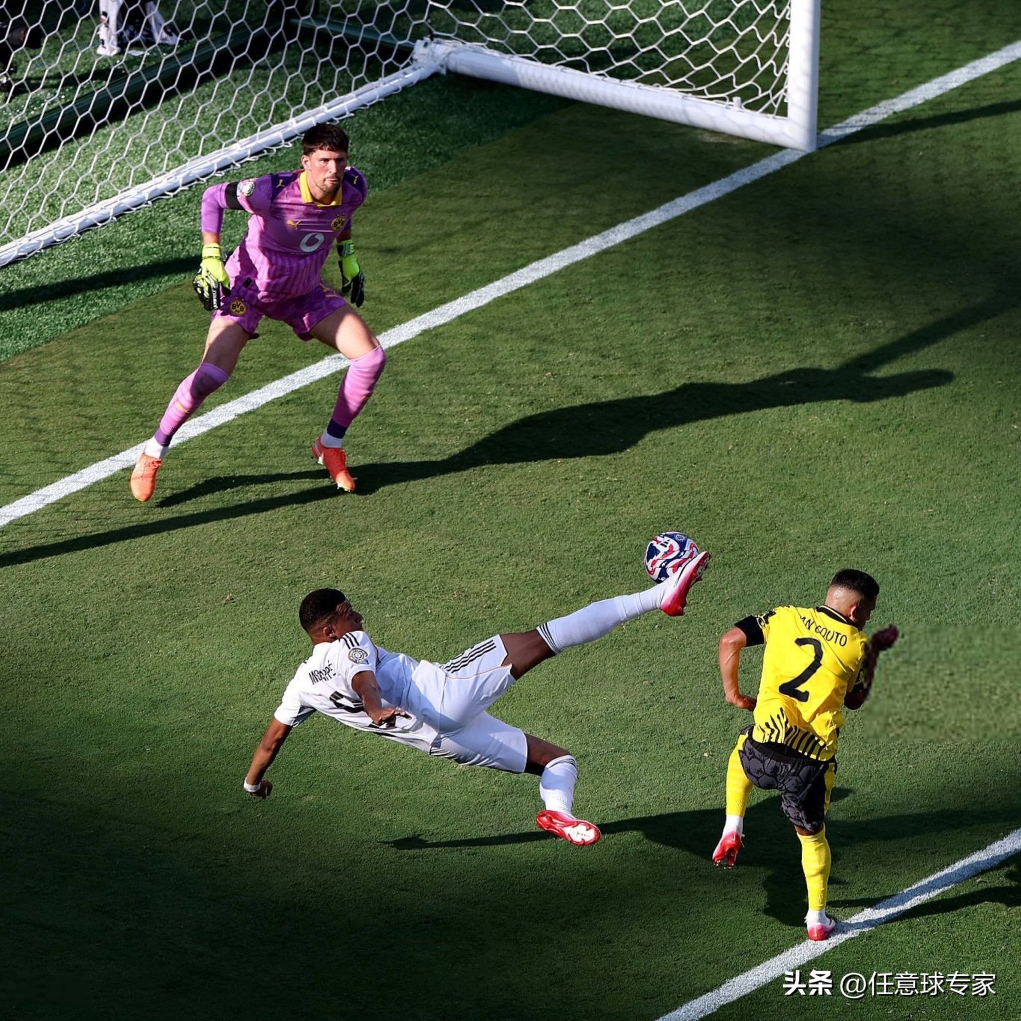 神仙对局！足球比赛过程堪比大片的简单介绍